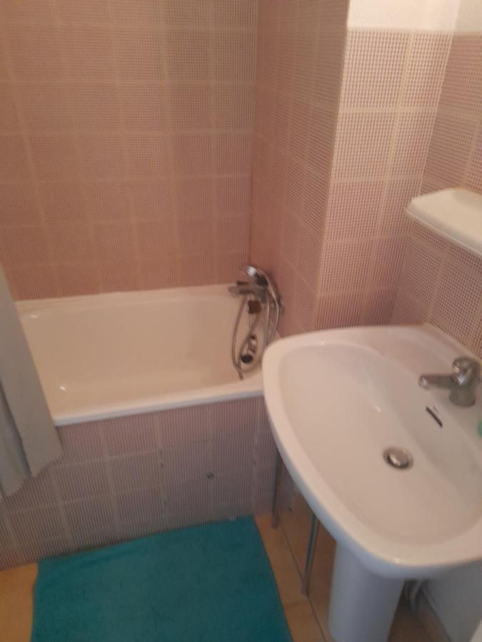 Logement Calme Proche Mer, 4 Personnes, St Aygulf *