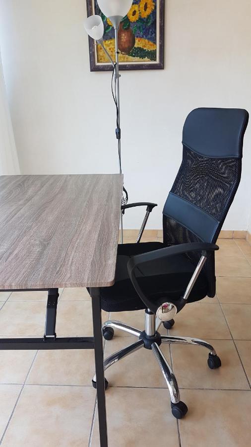 Logement Calme Proche Mer, 4 Personnes, St Aygulf Apartment